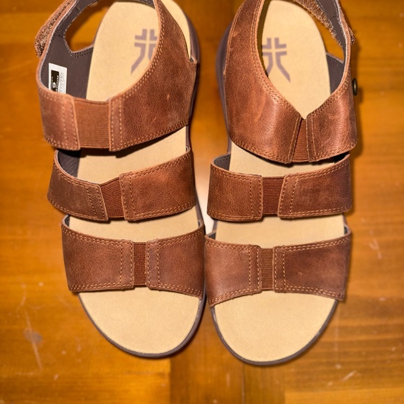 Kuru Coda Muse Brown Leather Womens 9 NWOT Sandals Arch Support Walking Comfy - Picture 3 of 6
